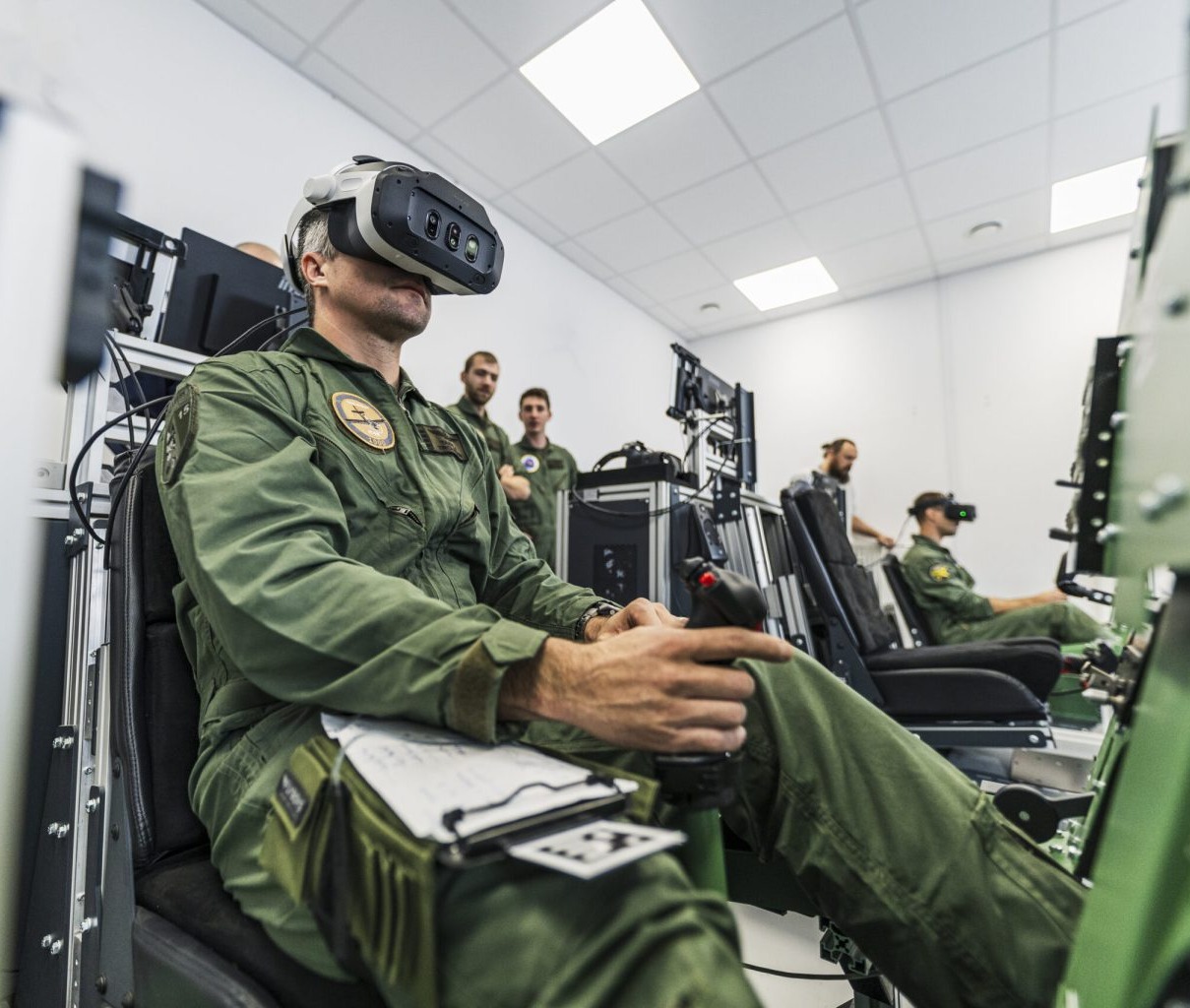 Aviation mixed reality training