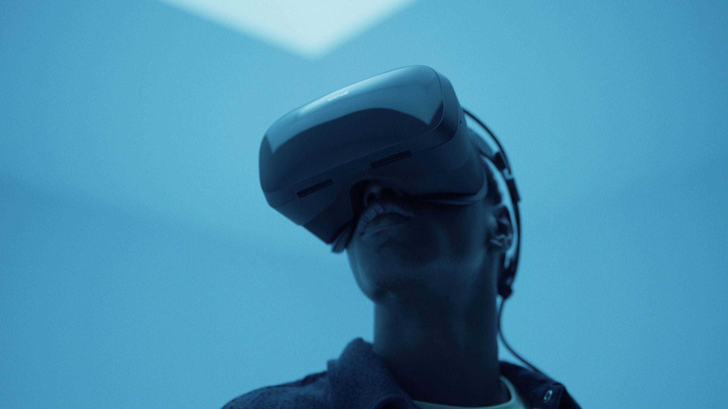 01_VARJO_AERO_MASTER_GRADED_00_00_32_18_Still025-e1643713694925