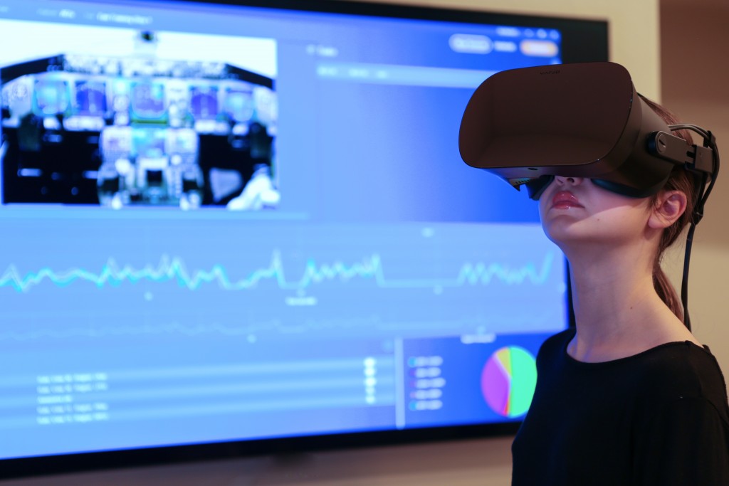 EyeTracking_PilotReady_Varjo_b-1-1024x683